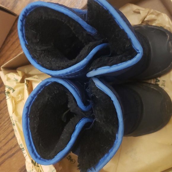 COPY - Toddler Kamik Winter Boots Size 7 - Picture 4 of 4